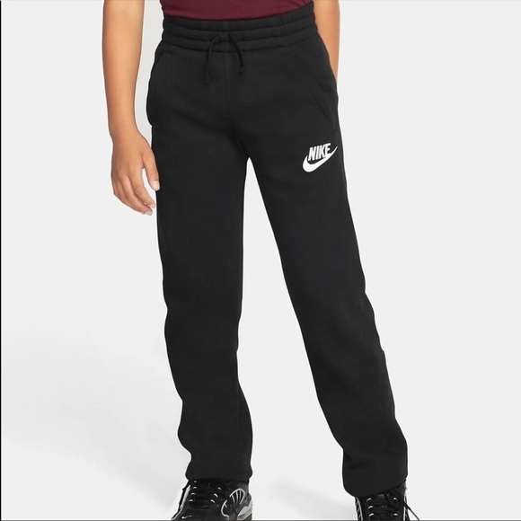 Nike | Bottoms | Nike Kids Black Logo Sportswear Club Fleece Open Hem  Sweatpants Sz Youth L | Poshmark